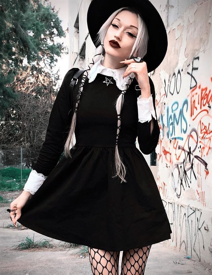 edgy Goth outfit ideas for casual outings