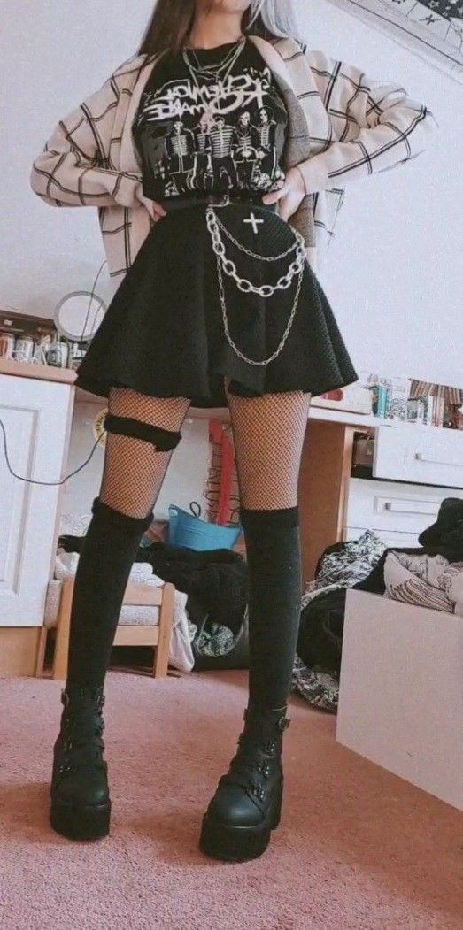 effortless Egirl outfit choices