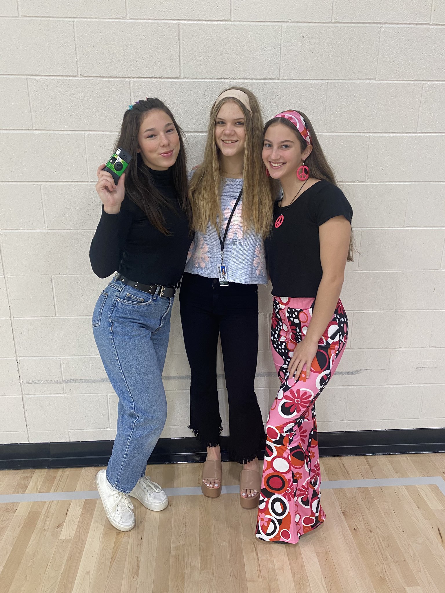 eye-catching decades day outfit trends