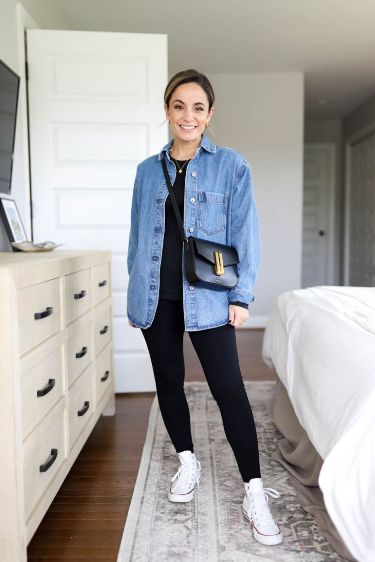 fall jeans and boots outfit suggestions