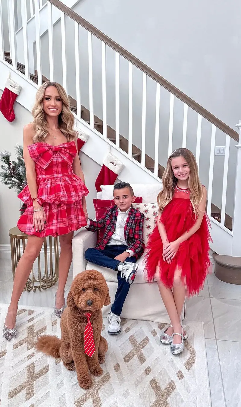 family Christmas outfit ideas 0058