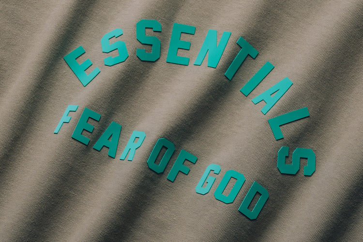 Fear of God essentials outfit ideas 0058