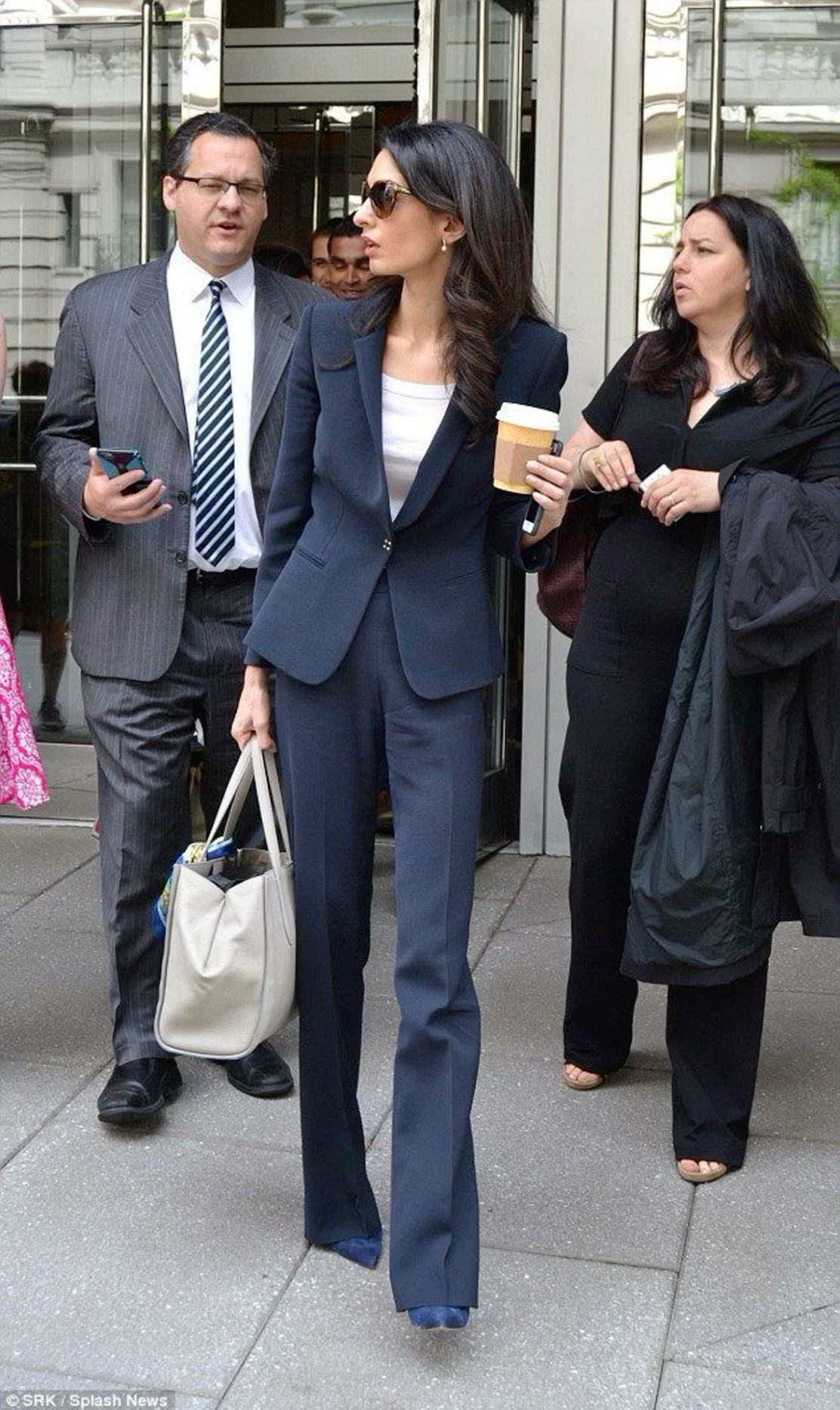 female lawyer outfit ideas 0064