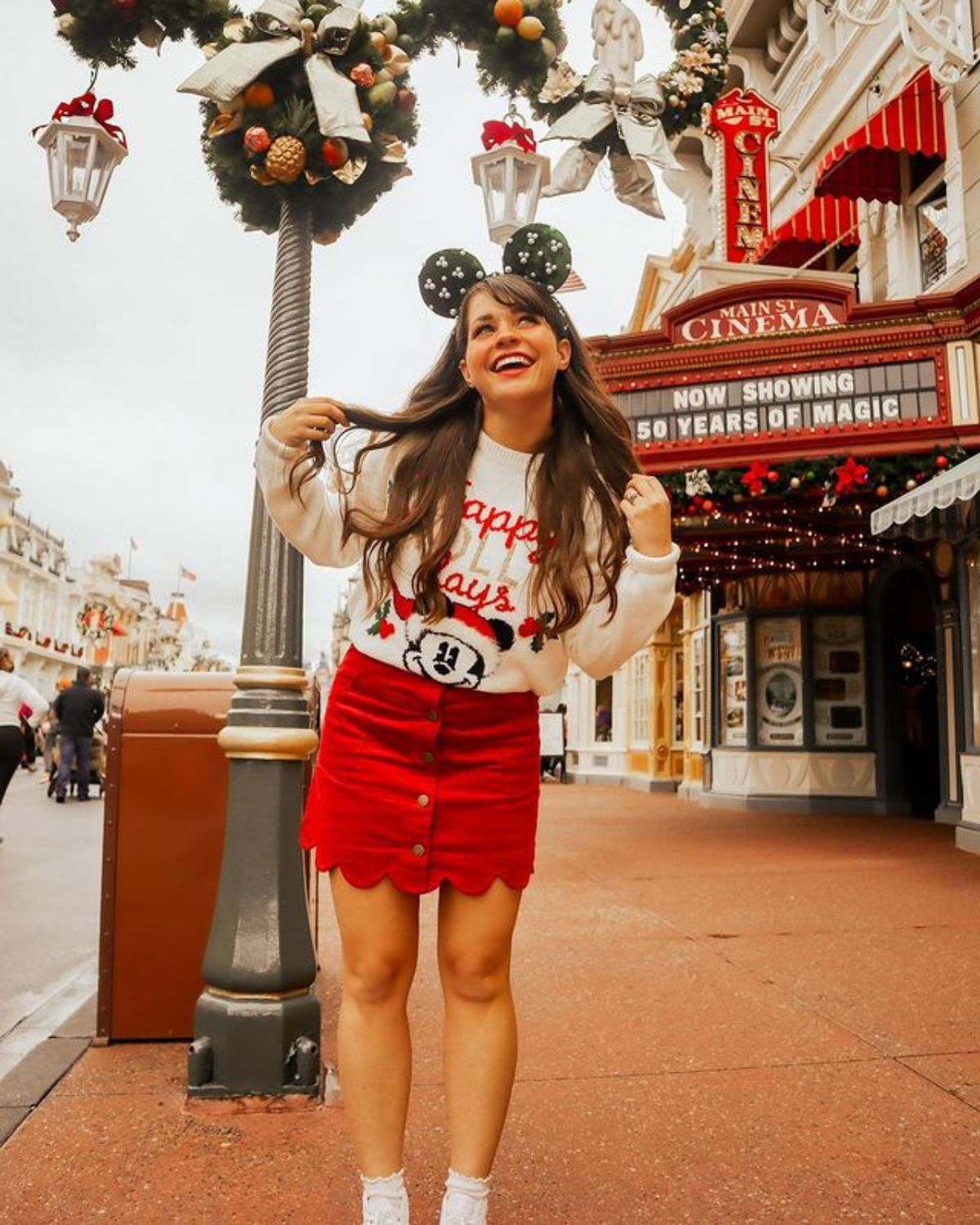 festive Disney Christmas outfit ideas