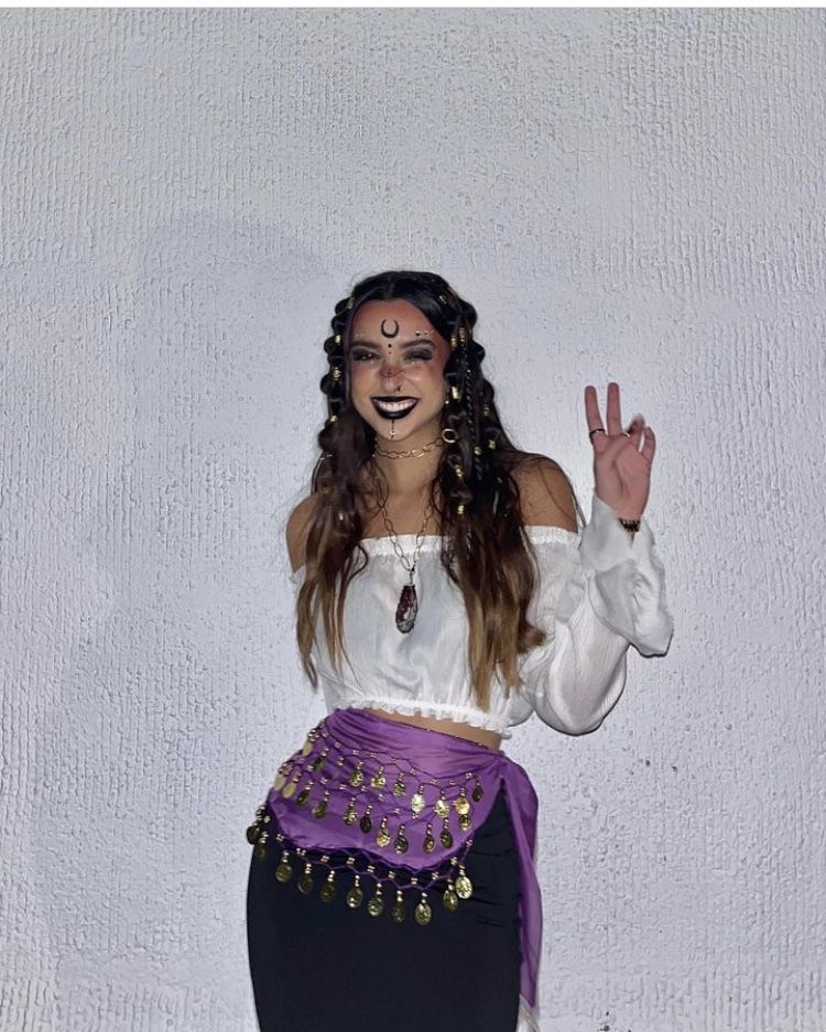 Fortune Teller outfit ideas 0036