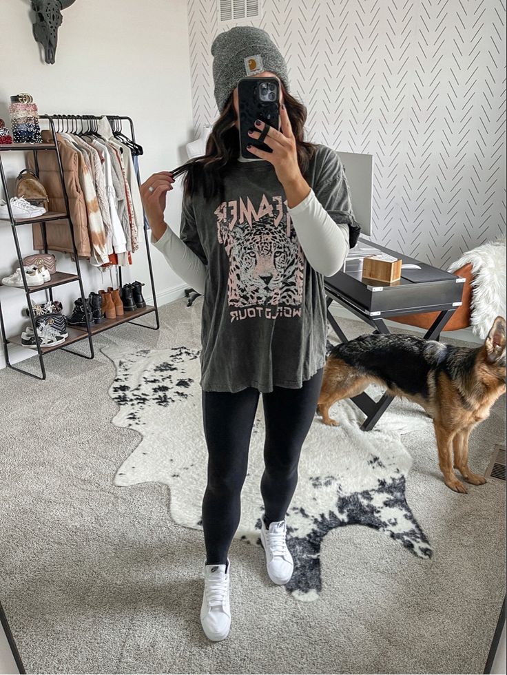 graphic tee outfit ideas 0048