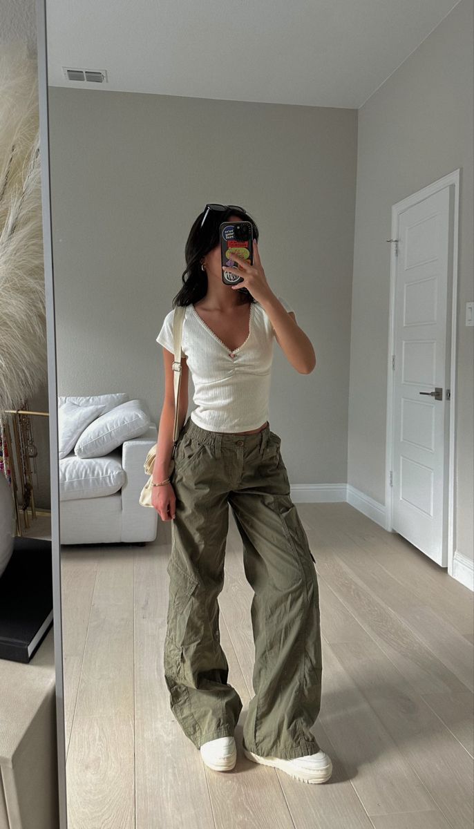 green pants outfit ideas 0012