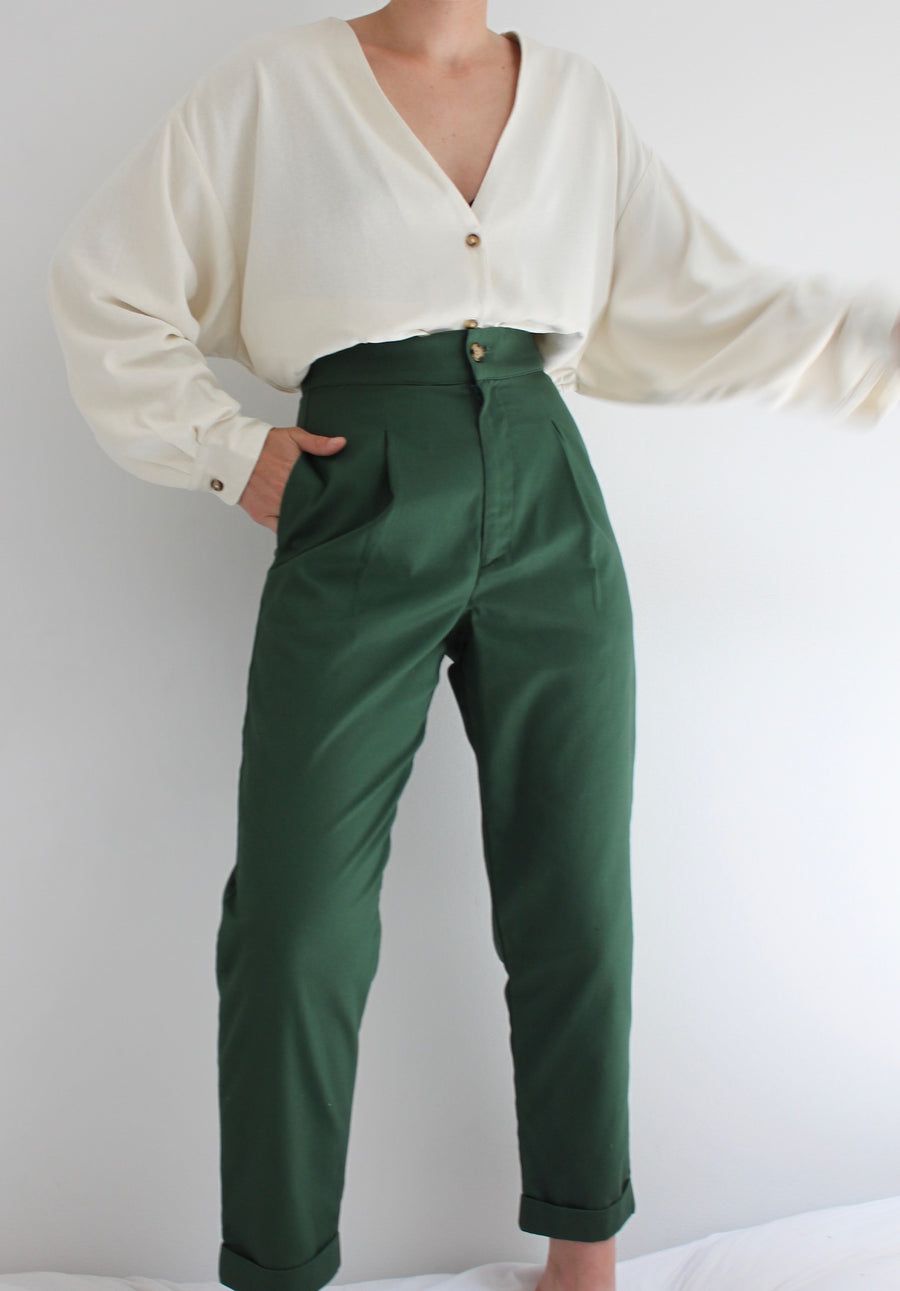 green pants outfit ideas 0096