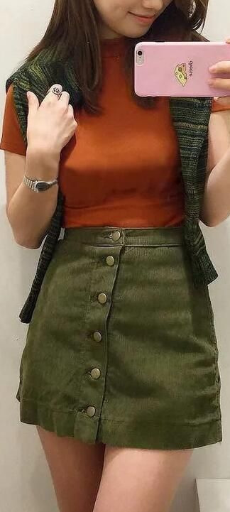 green skirt outfit ideas 0036