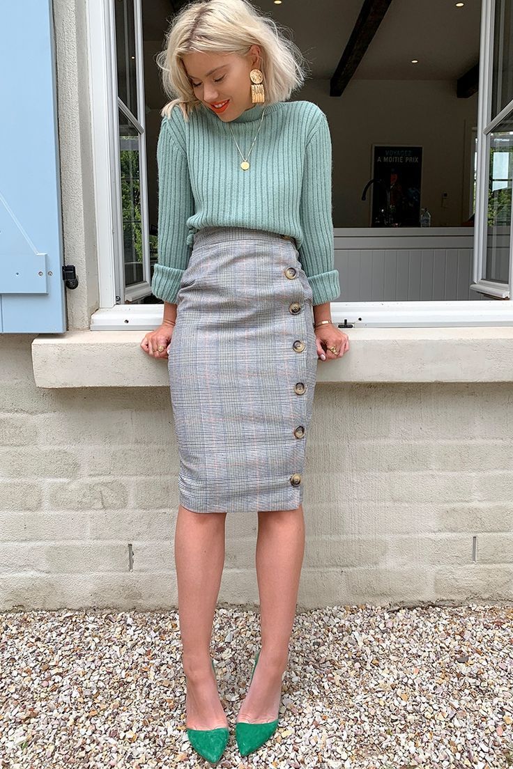 grey pencil skirt outfit ideas 0010