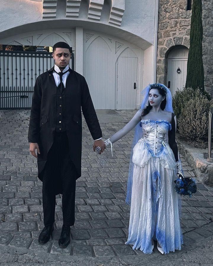 Halloween couple outfit ideas for spooky celebrations