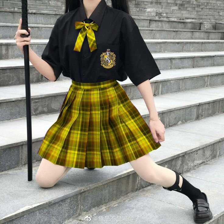 Hufflepuff outfit ideas 0082