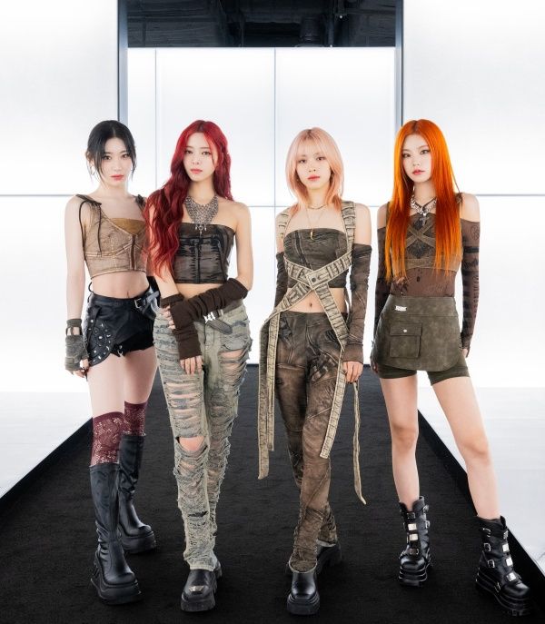 Itzy concert outfit ideas 0010