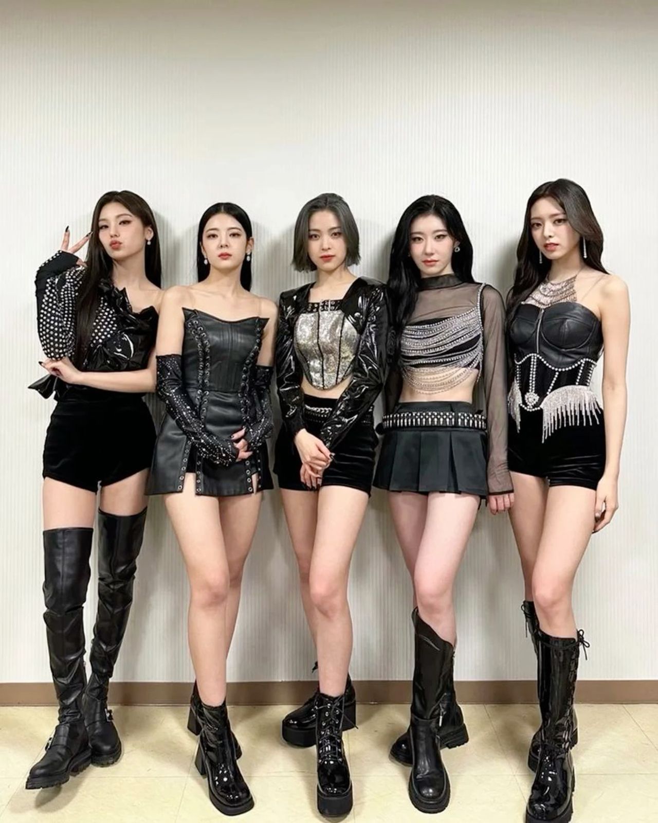 Itzy concert outfit ideas 0012