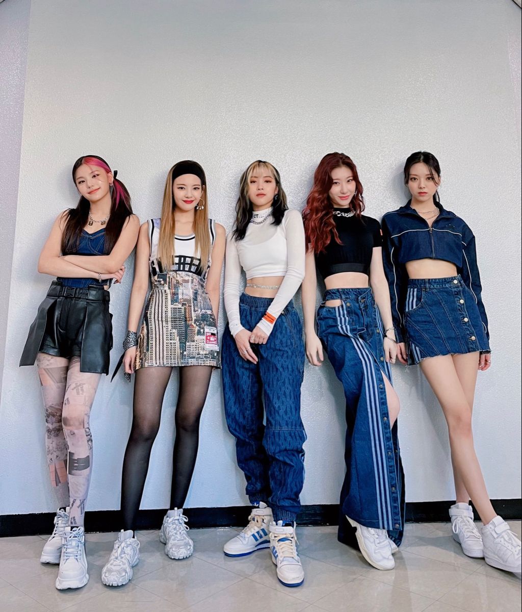 Itzy concert outfit ideas 0080