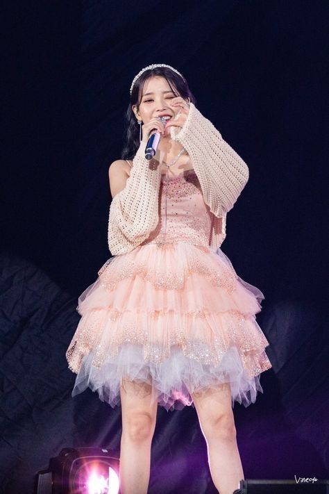 IU concert outfit ideas 0076