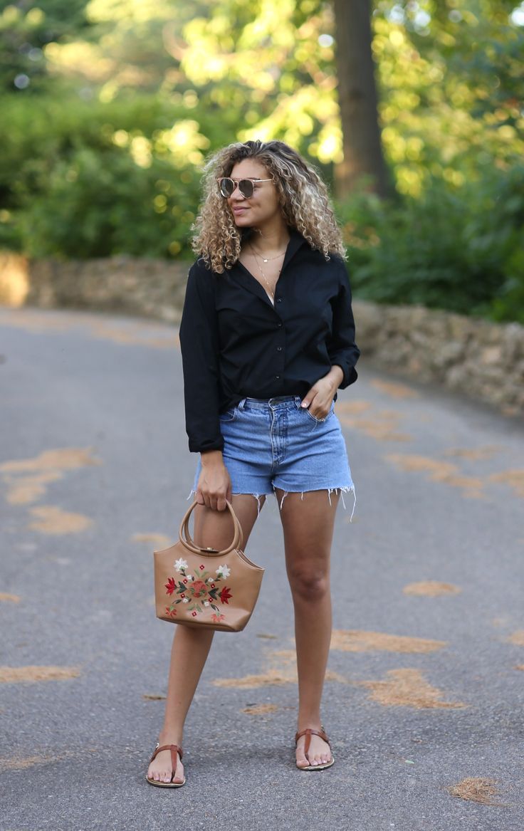 jeans shorts outfit ideas 0095