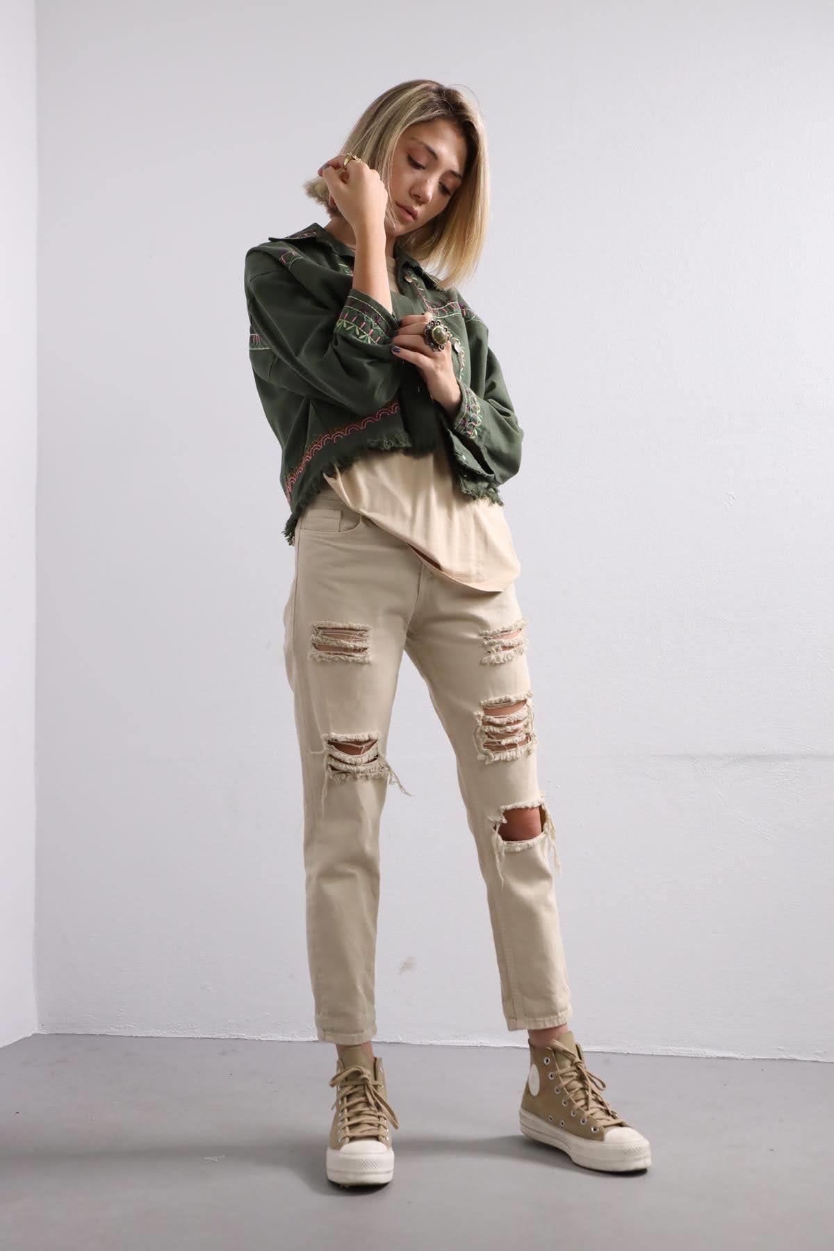 khaki cargo pants outfit ideas 0065