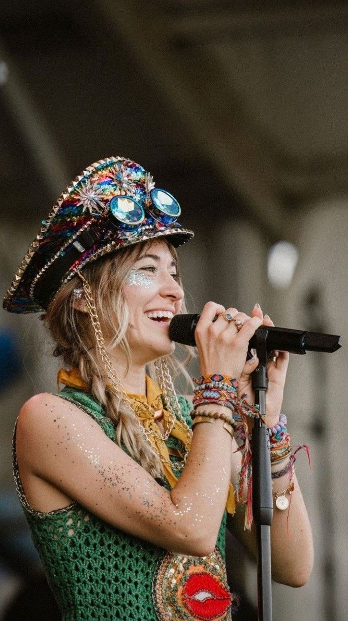 Lauren Daigle concert outfit ideas 0026