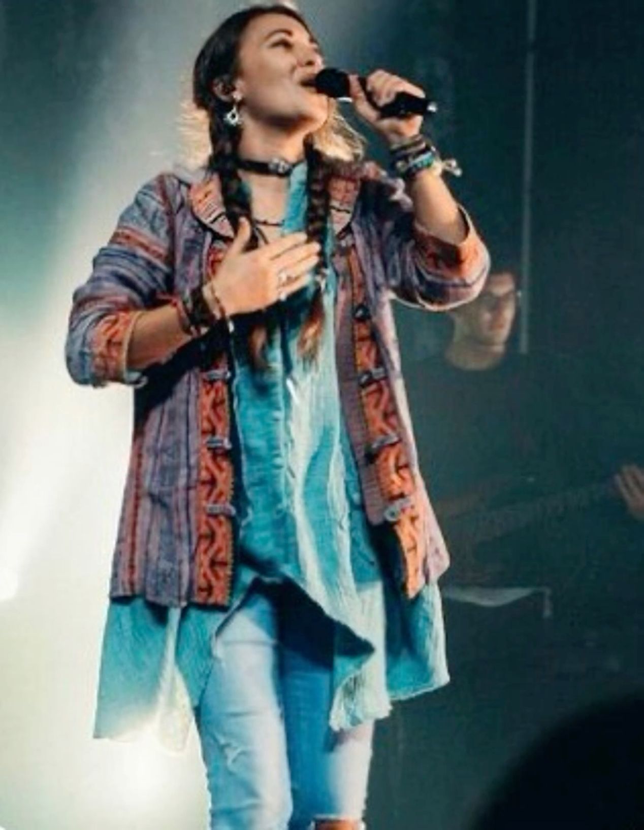 Lauren Daigle concert outfit ideas 0039