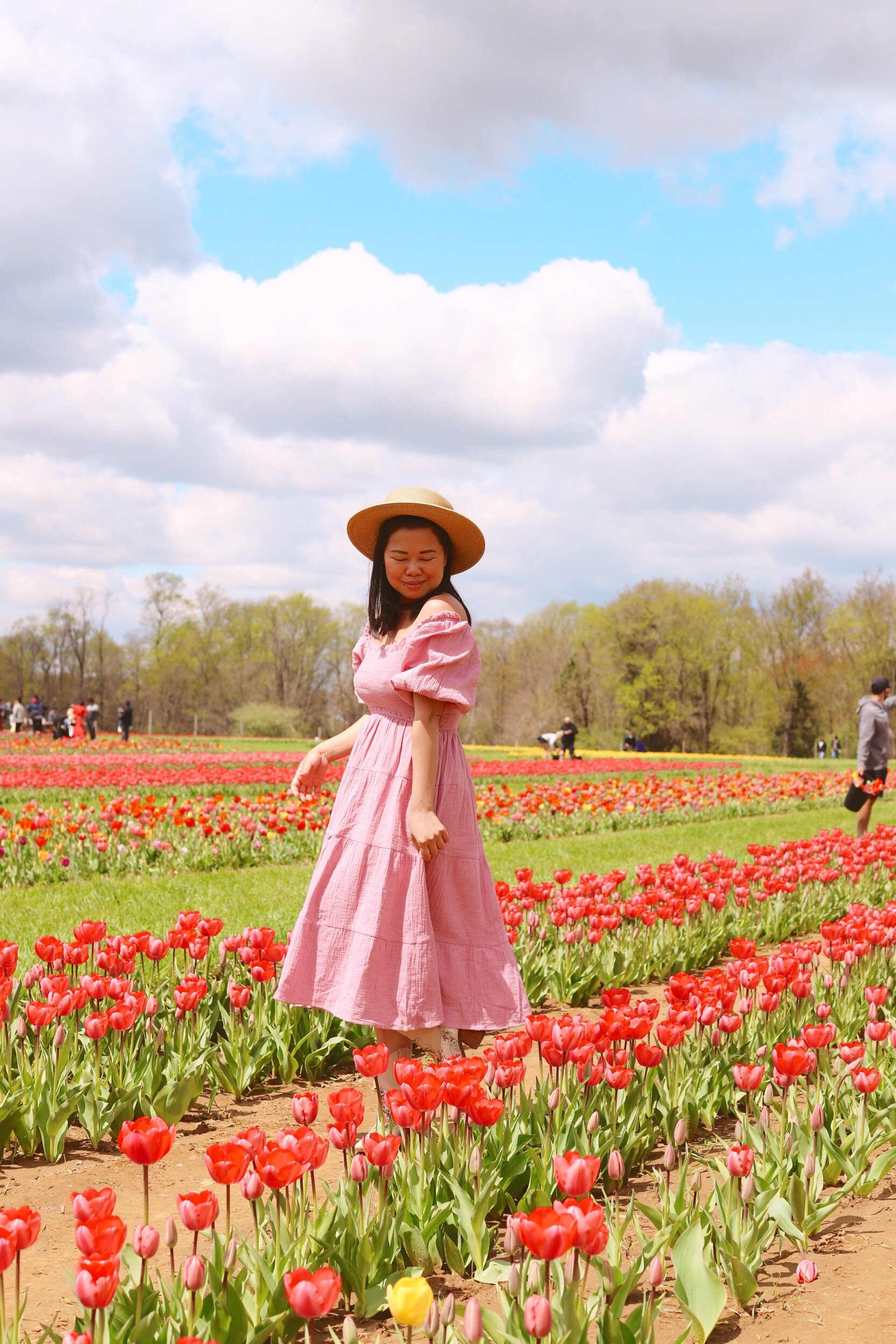 layering tips for tulip farm outfit ideas