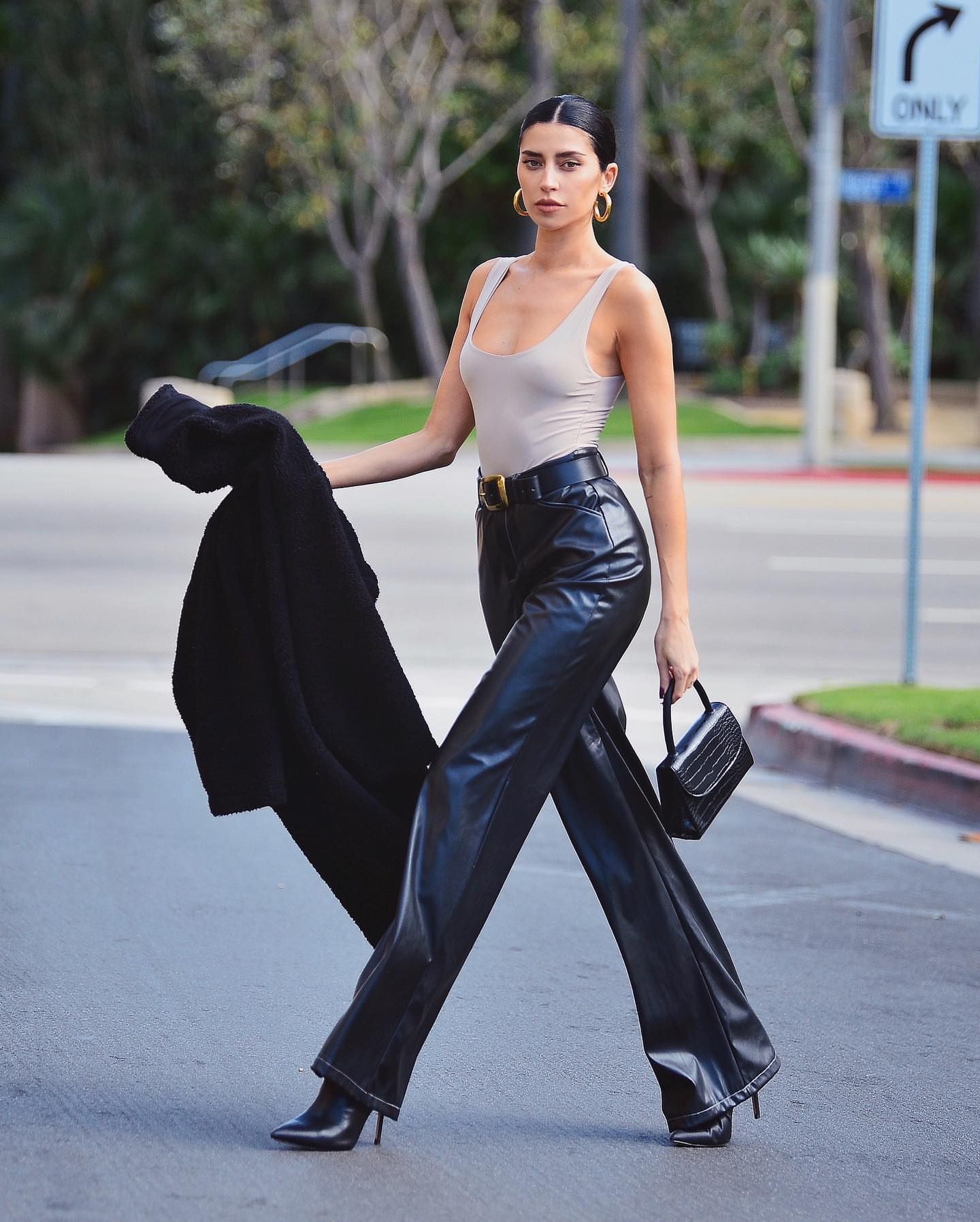 leather pants outfit ideas 0030