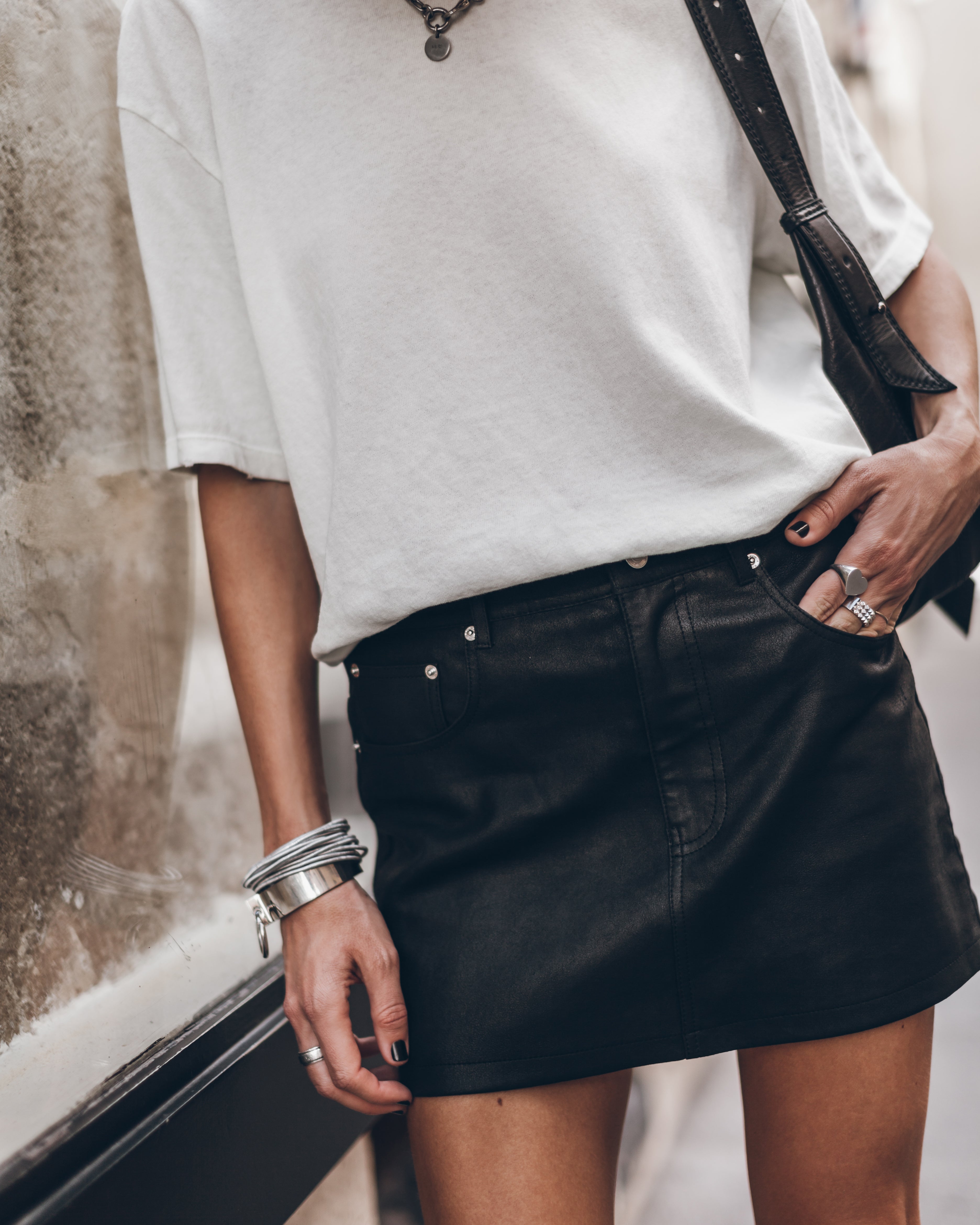 leather skirt outfit ideas 0098