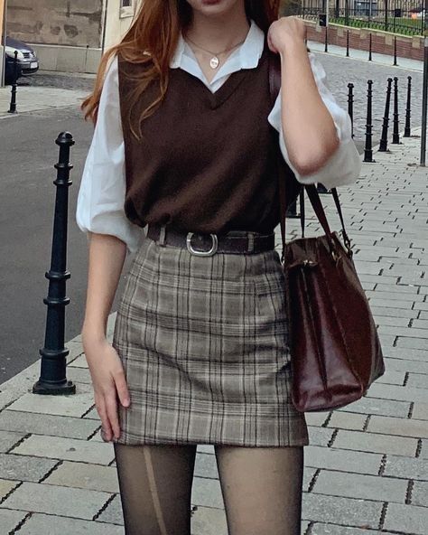 Librarian outfit ideas 0052