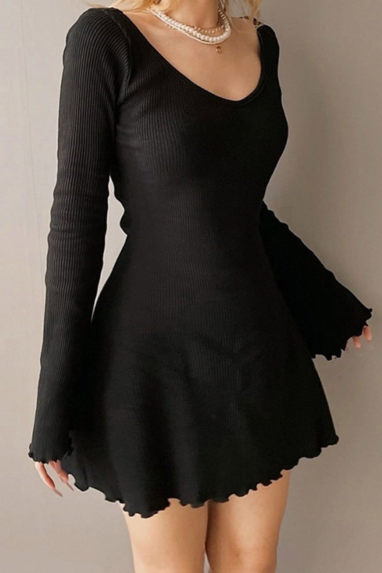 long sleeve black dress outfit ideas 0078