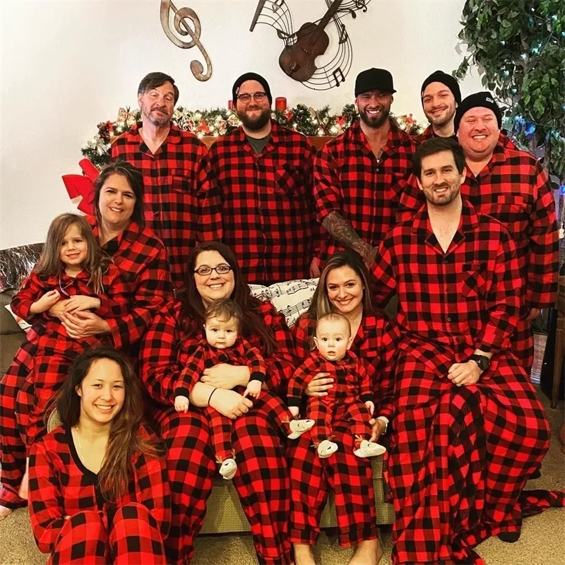 family Christmas outfit ideas 0015