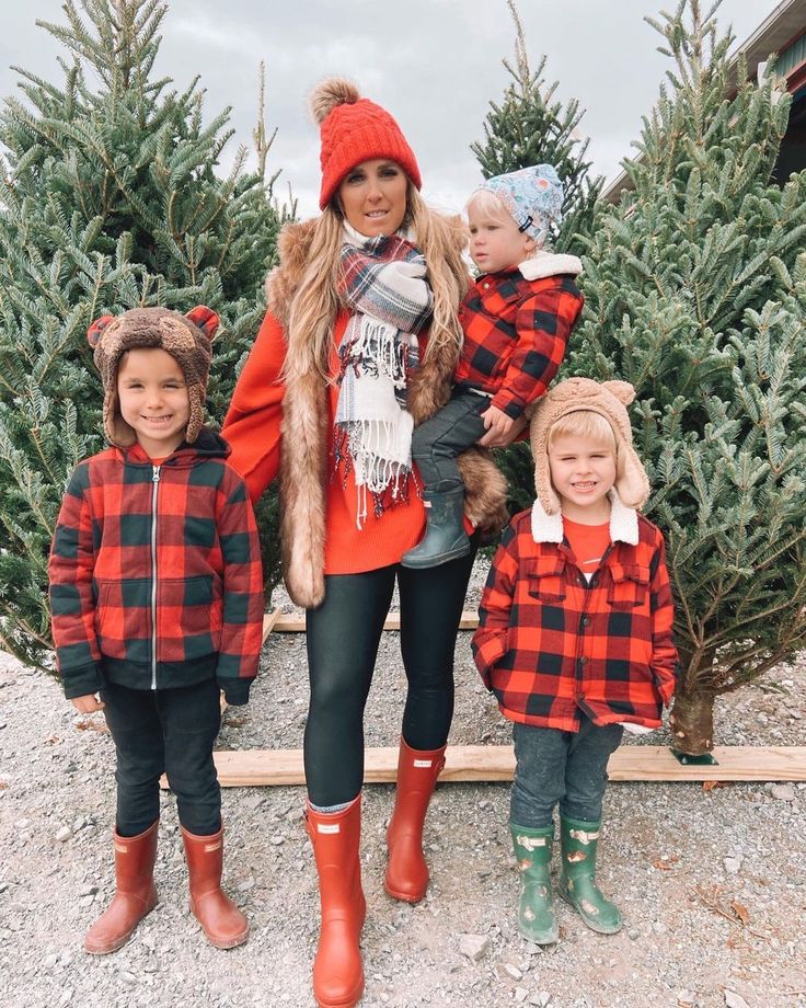 family Christmas outfit ideas 0022