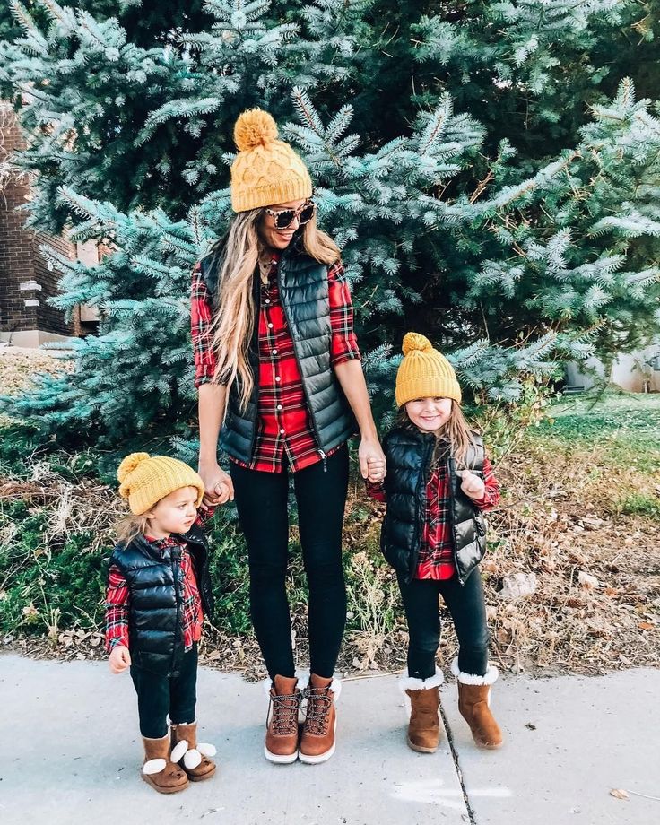 family Christmas outfit ideas 0034