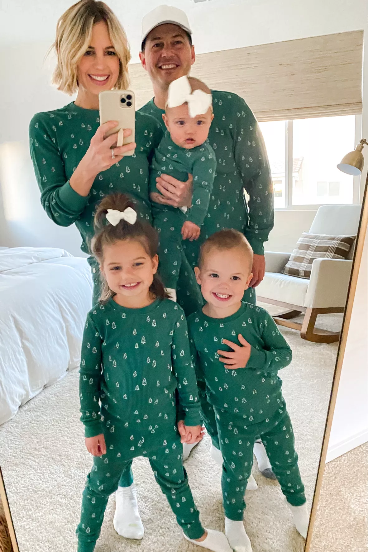 family Christmas outfit ideas 0094