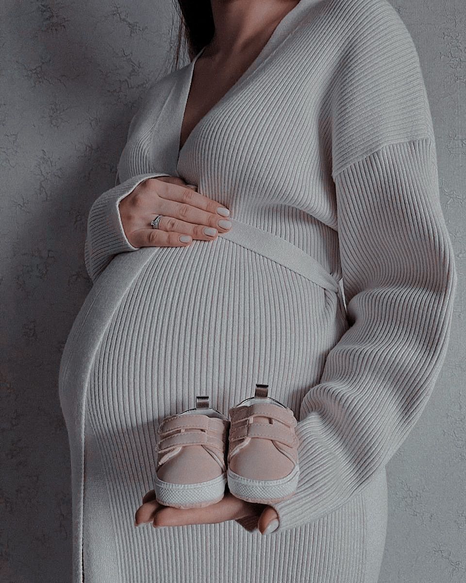 maternity photoshoot outfit ideas 0032