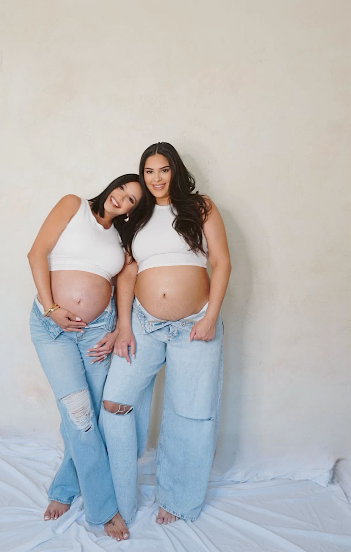 maternity photoshoot outfit ideas 0053