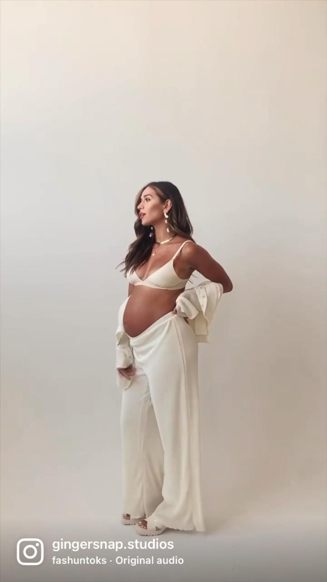 maternity photoshoot outfit ideas 0090