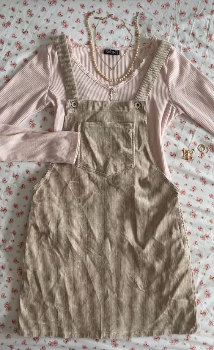 Melanie Martinez outfit ideas 0032