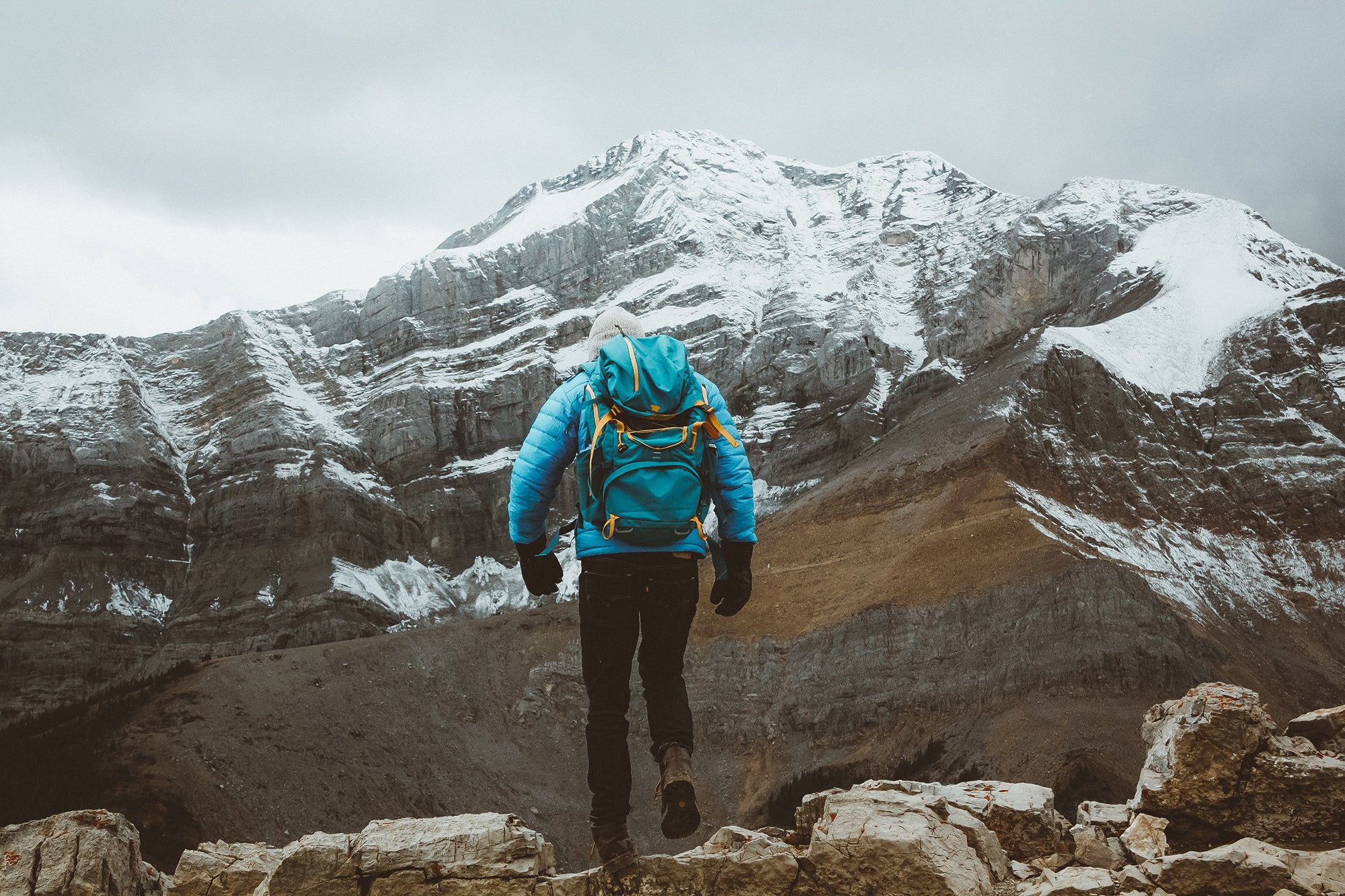 mens hiking outfit ideas 0016