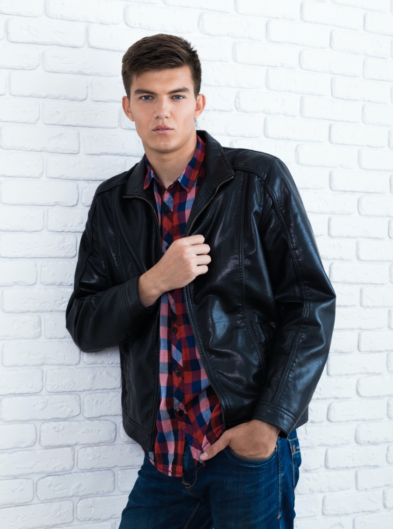 mens leather jacket outfit ideas 0082