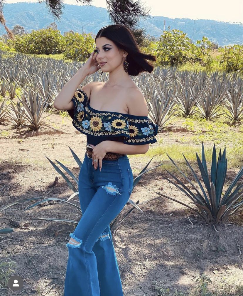 Mexican outfit ideas 0015