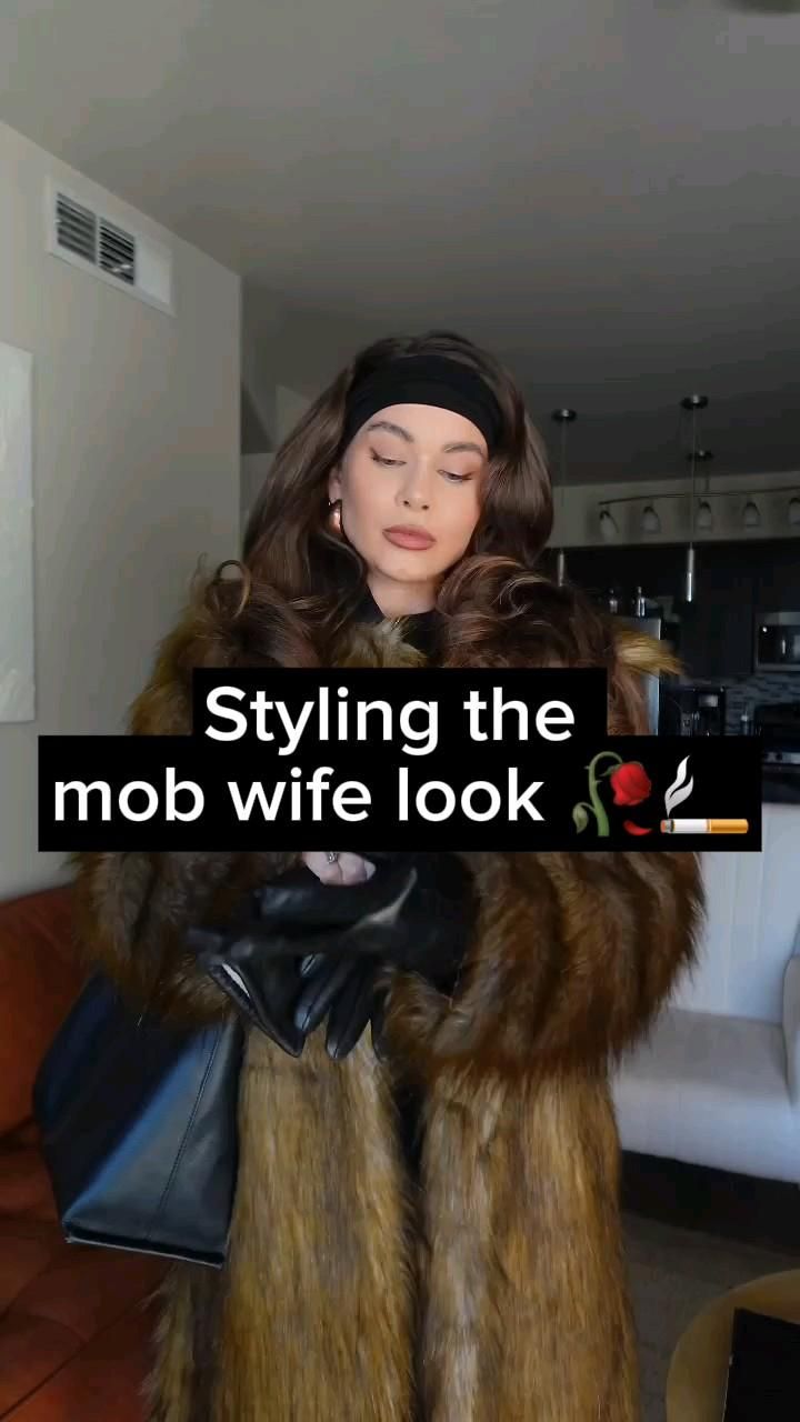 Mob Wife outfit ideas 0027