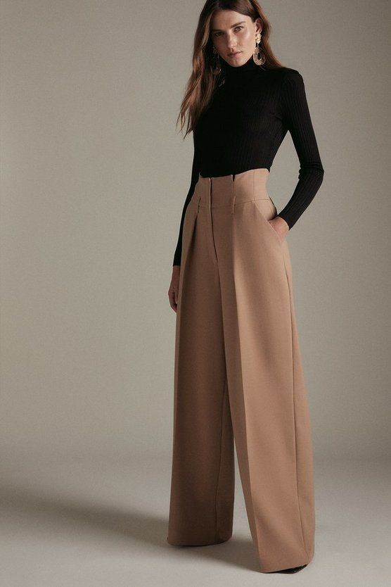 office-ready wide leg pant outfit combinations.