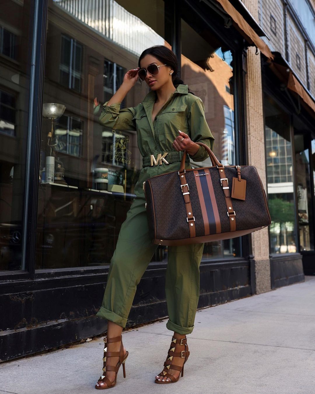 olive green jumpsuit outfit ideas 0075