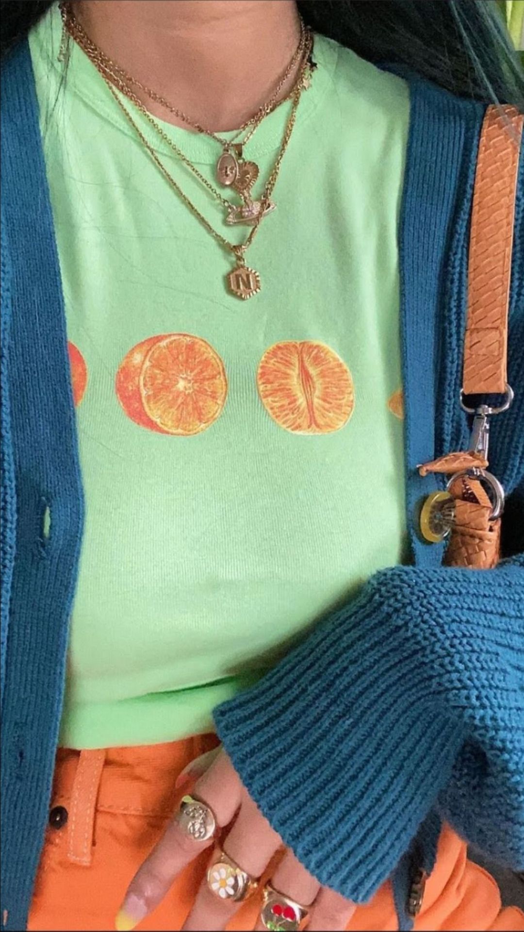 orange shirt outfit ideas 0049