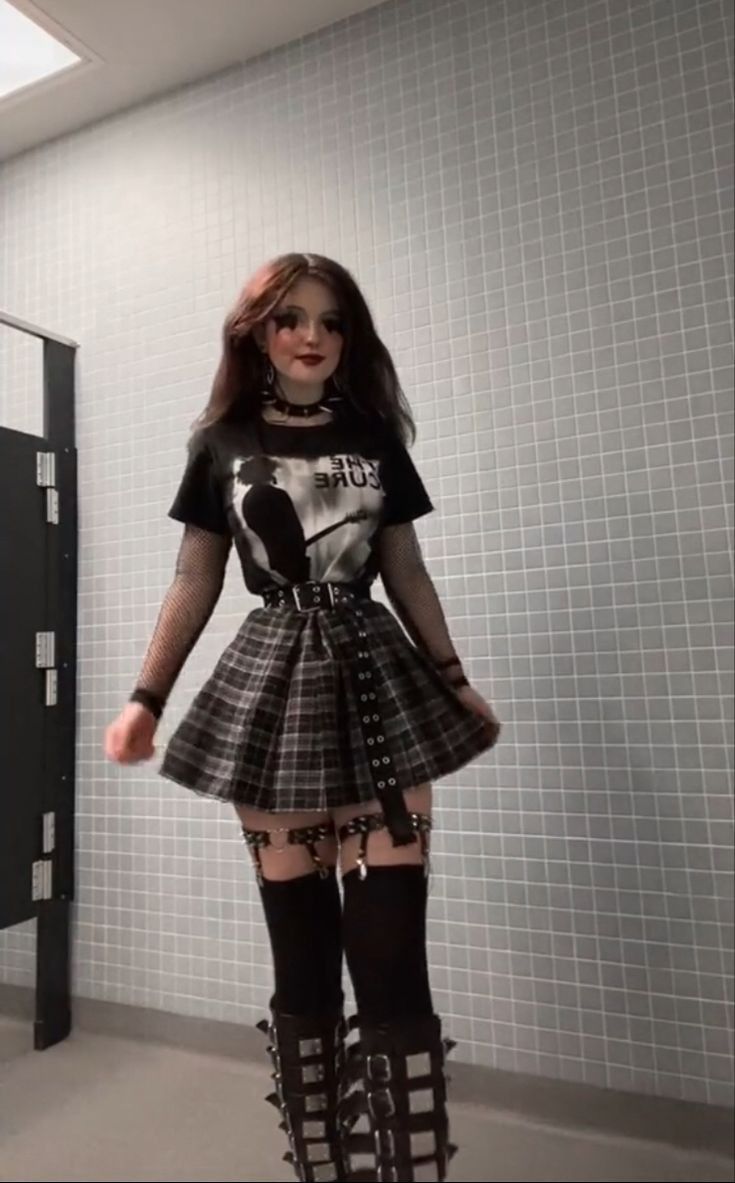 pastel Goth outfit ideas 0054