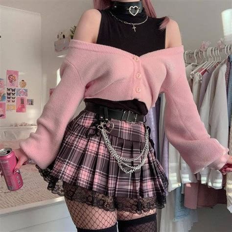 pastel Goth outfit ideas 0099