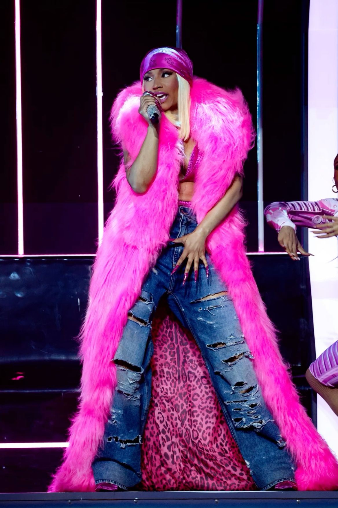 pink friday 2 tour outfit ideas 0021