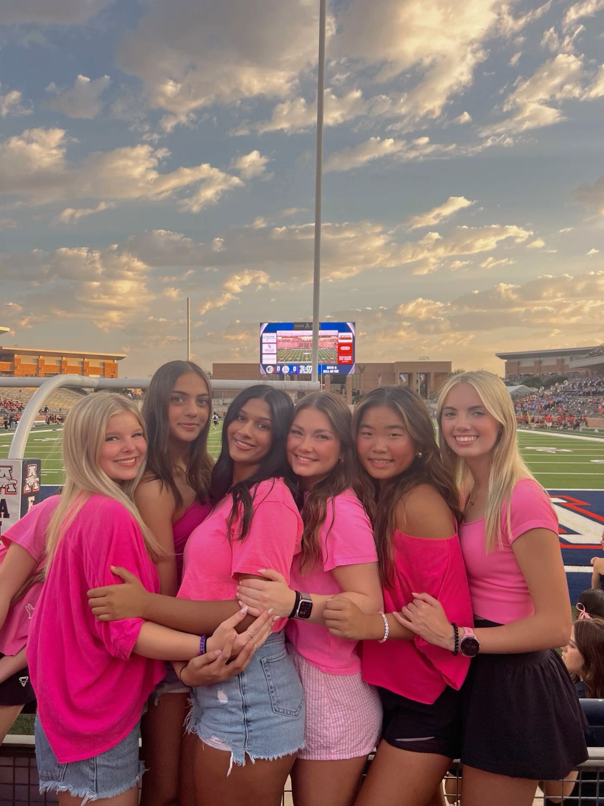 pink out football game outfit ideas 0018