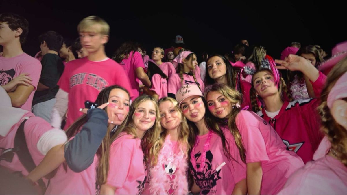 pink out football game outfit ideas 0024