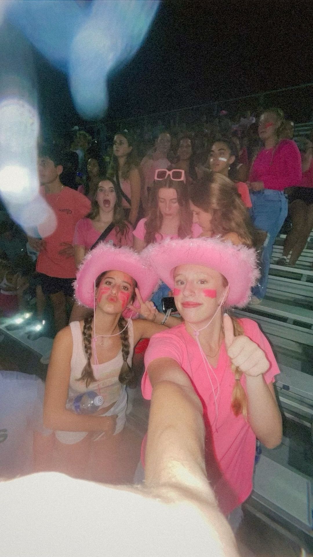 pink out football game outfit ideas 0025